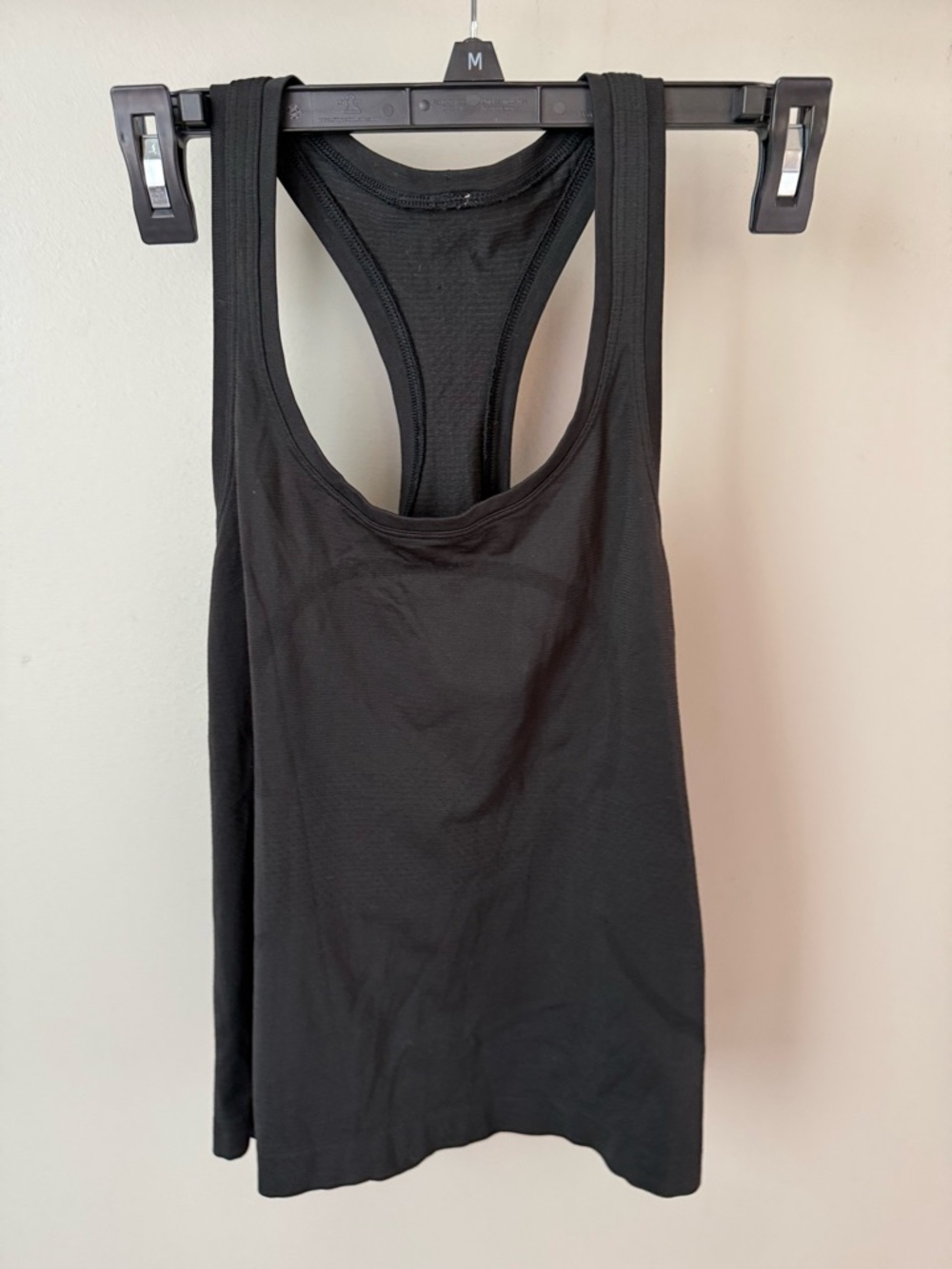 Lululemon Women’s Swiftly Tech Racerback Tank Top. Size 6. Black